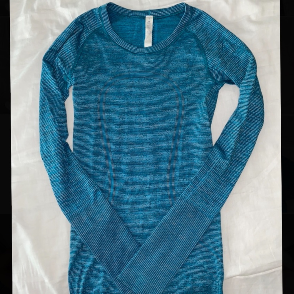 LuluLemon Long sleeve Shirt